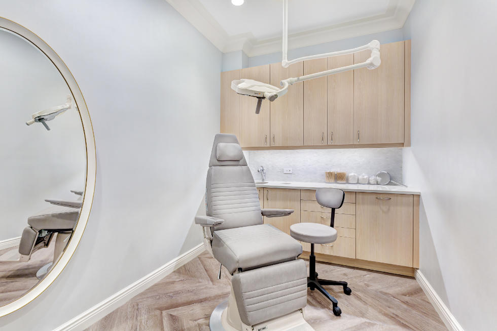 A consultation room at Aviva Preminger Plastic Surgery